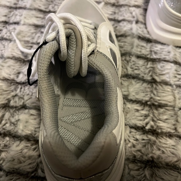 NWT White and Grey Zara Sneakers - Picture 5 of 16
